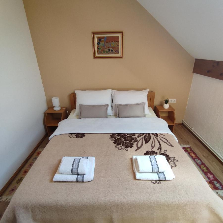 Apartments Sanja Rakovica Zewnętrze zdjęcie
