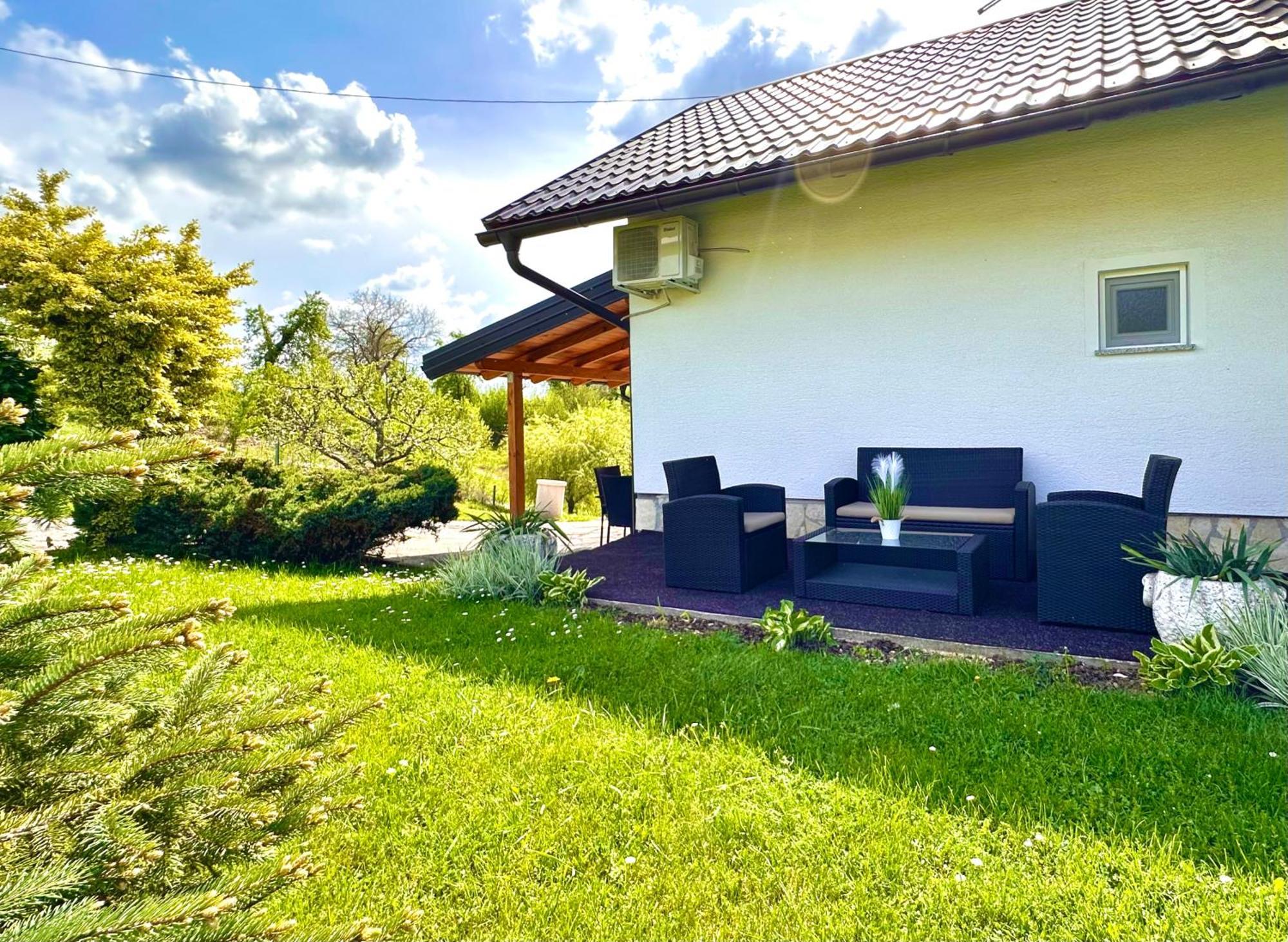 Apartments Sanja Rakovica Zewnętrze zdjęcie
